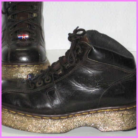Size 8 US Women's Doc Marten's Brown Leather Ankle - Picture 1 of 13